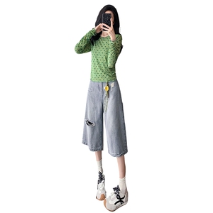 别致设计感时尚套装女夏新款绿色网纱波点上衣破洞牛仔中裤两件套图片