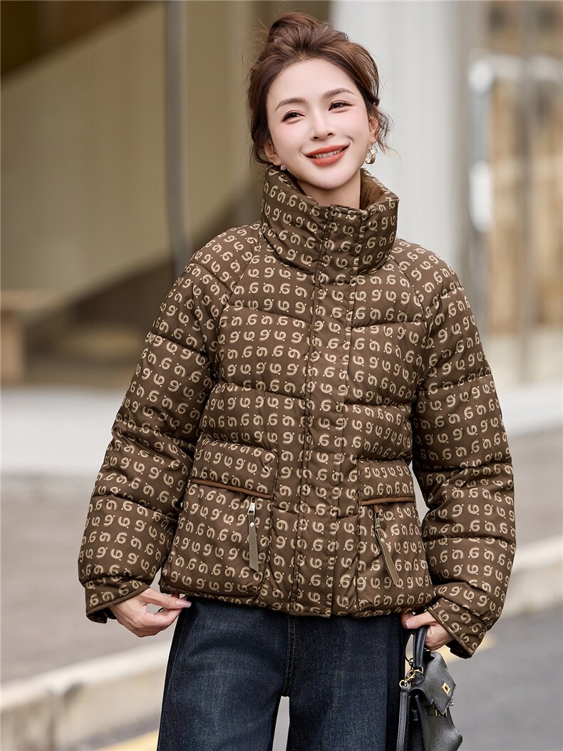 现货！小个子2025年冬季时尚潮流字母数字加厚洋气减龄棉衣棉服,女装棉衣/棉服,木橙西子