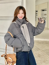 针织披肩灰色90绒羽绒服女2025冬季新款设计感显瘦气质巨好看外套，女装羽绒服，艾米莉亚