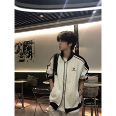 白灰色