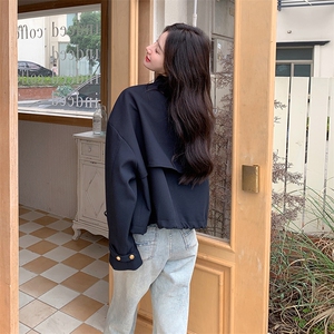 常规长袖落肩袖短款抽褶短外套薄款单排扣厚款春秋小个子休闲百搭图片
