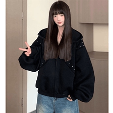黑色