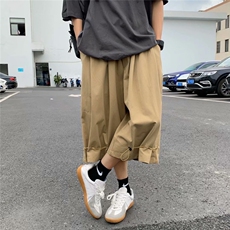 卡其色