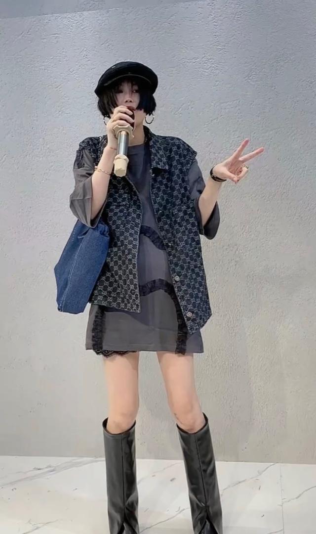2022年春款欧韩气质潮牌牛仔马甲,女装马甲,L·H·X