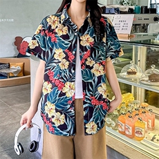 蓝色