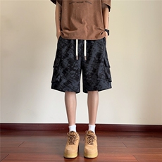 黑色