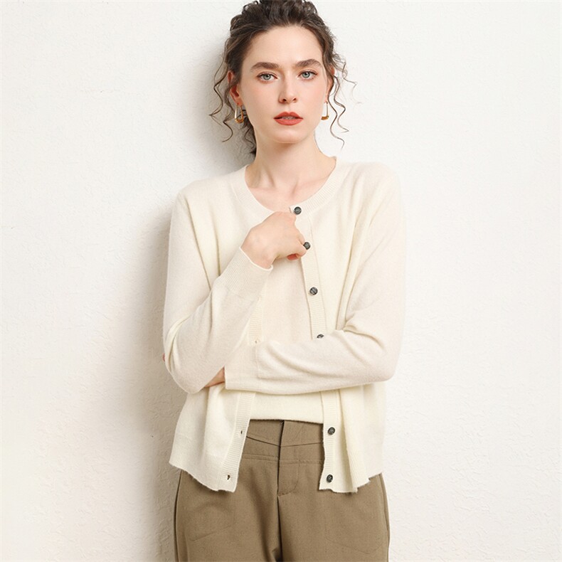 2025年秋季长袖单件通勤圆领开衫时尚百搭通勤简约休闲，女装羊绒衫，三莲羊绒