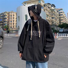 黑色