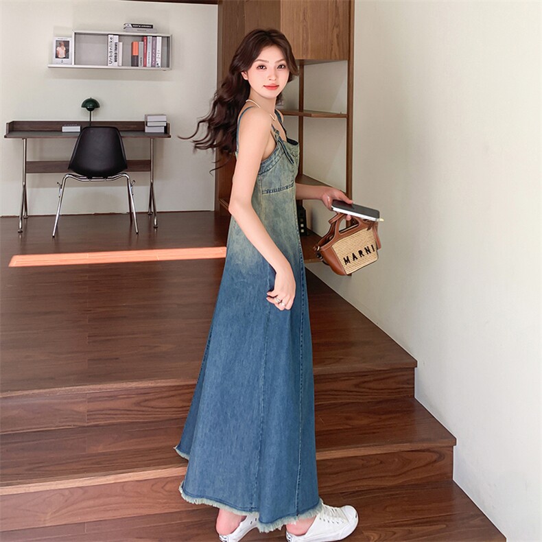 美式复古渐变色牛仔吊带连衣裙女装夏季新款时尚气质收腰长款裙子,女装连衣裙,2C292