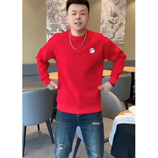 红色