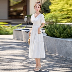 现货2025夏装新款连衣裙女中长款显瘦收腰时尚气质减龄白色裙子，女装连衣裙，木子恋