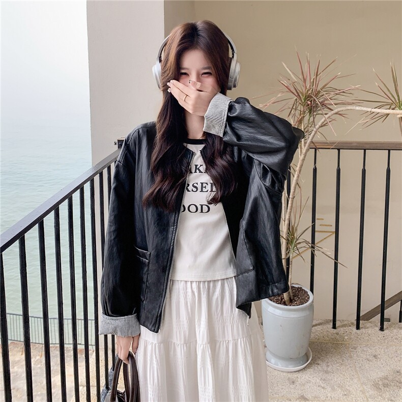 甜酷风条纹拼接黑色皮衣外套女春秋2025新款小个子机车服PU皮夹克,女装皮衣,2C217