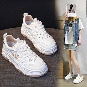 厚底小白鞋女2024春季新款百搭大头女鞋洋气软底休闲熊猫运动板鞋图片