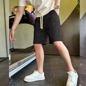 W74-P45高级感暗花纹短裤夏季新款潮流男士五分裤图片