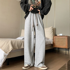 灰色