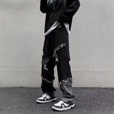 黑色
