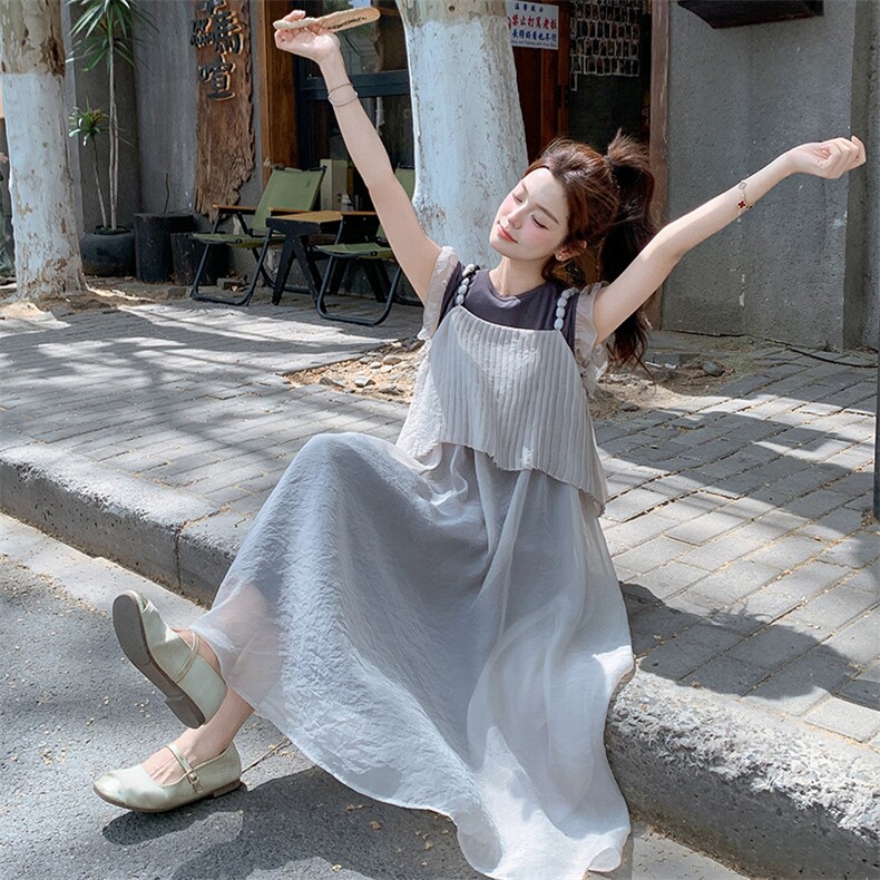 灰色绝美小众设计感巨好看裙子女2025夏季新款时尚独特吊带连衣裙,女装半身裙,2D080