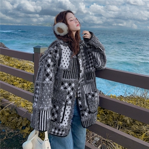 民族风皮毛一体开衫女秋冬2025新款韩系气质减龄保暖流苏外套棉衣图片