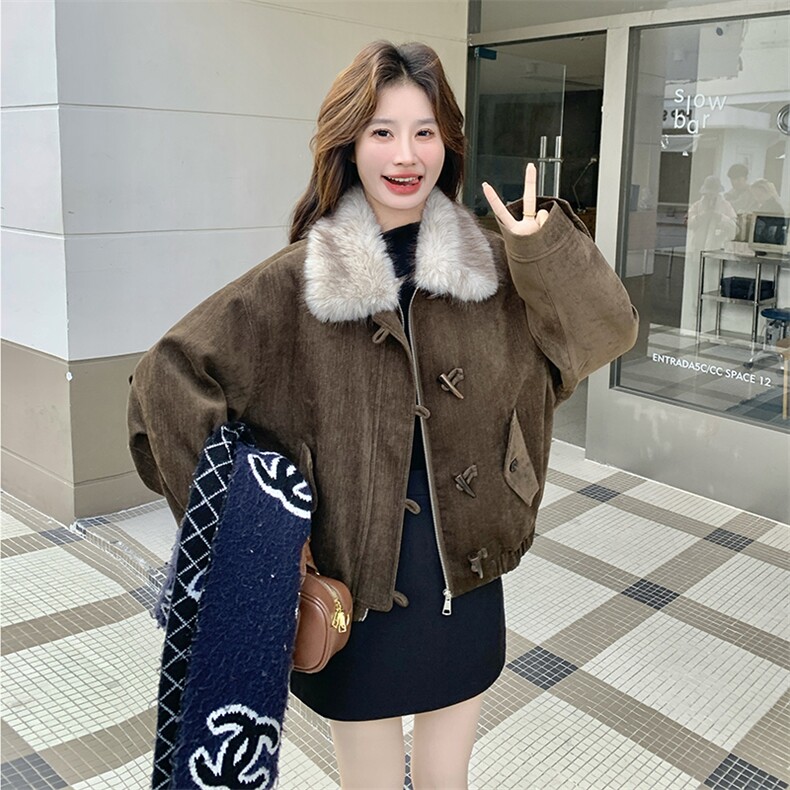复古毛领派克羽绒服女冬短款小个子牛角扣加厚白鸭绒内胆毛呢外套,女装羽绒服,艾米莉亚