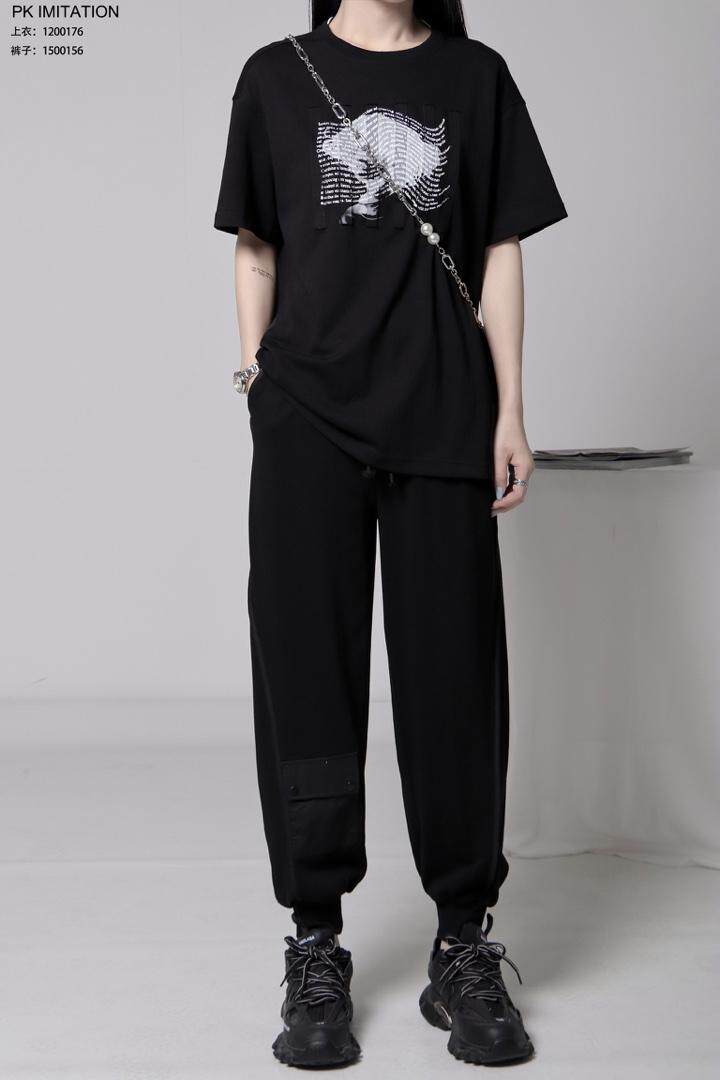 上衣有独特印花工艺.先细节后印花.，女装，拒绝模仿