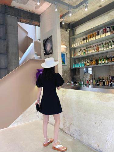 尖领连衣裙，女装连衣裙，HE