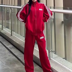 红色