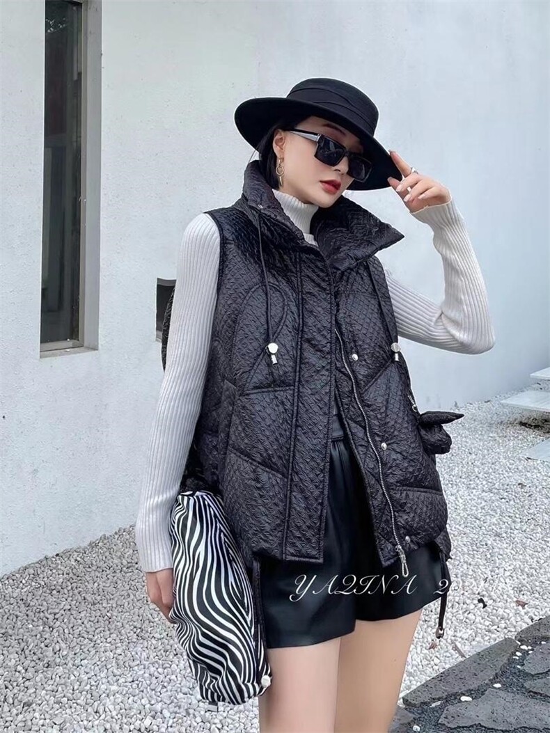 冬季新款羽绒马甲，女装马甲，雅琪娜