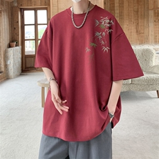 酒红色