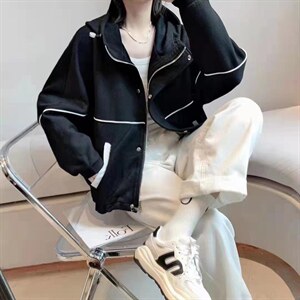 春款棒球服外套图片