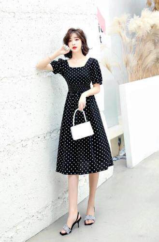 夏季新款。雪纺连衣裙，女装连衣裙，时尚靓女孩