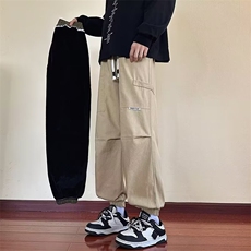 卡其色