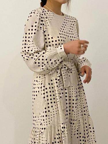 春天的版-超宽松波点连衣裙，女装连衣裙，LUCY