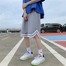 灰色