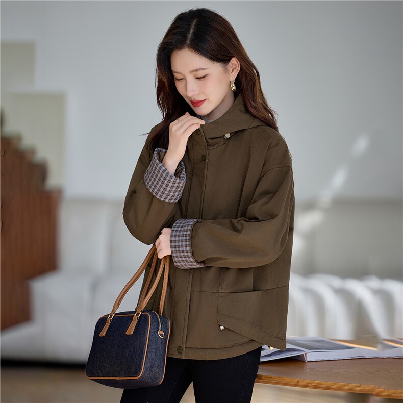 现货！2025冬季新款加绒加厚棉衣棉服外套女外套,女装棉衣/棉服,依万里