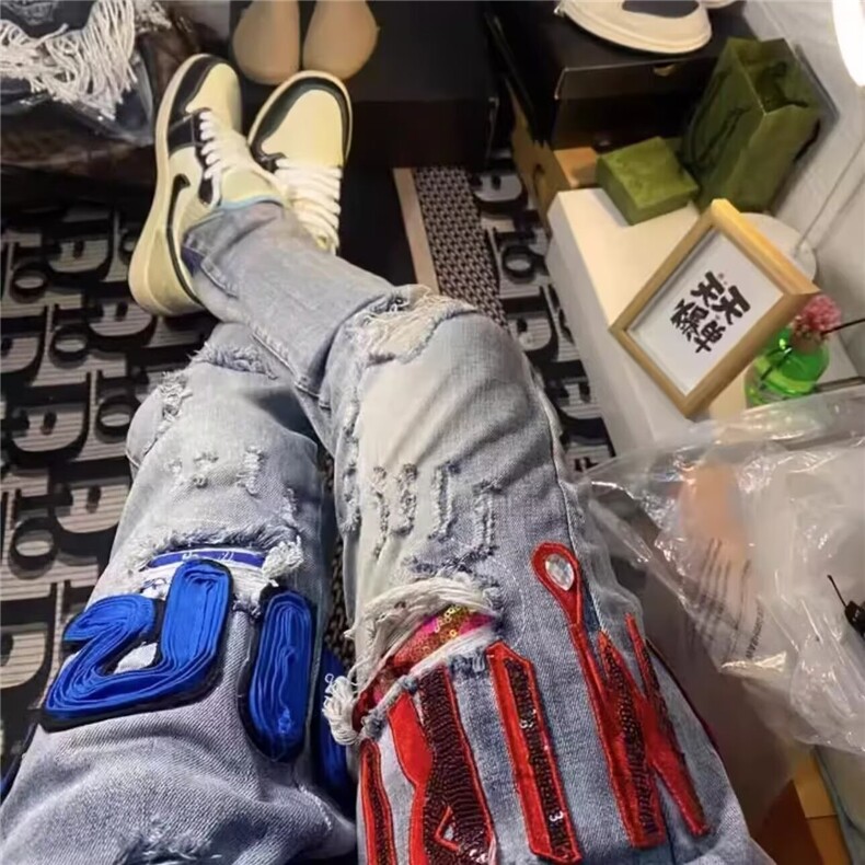 眼镜蛇刺绣破洞复古牛仔裤男款轻奢修身小脚弹力休闲双拼色长裤子图片