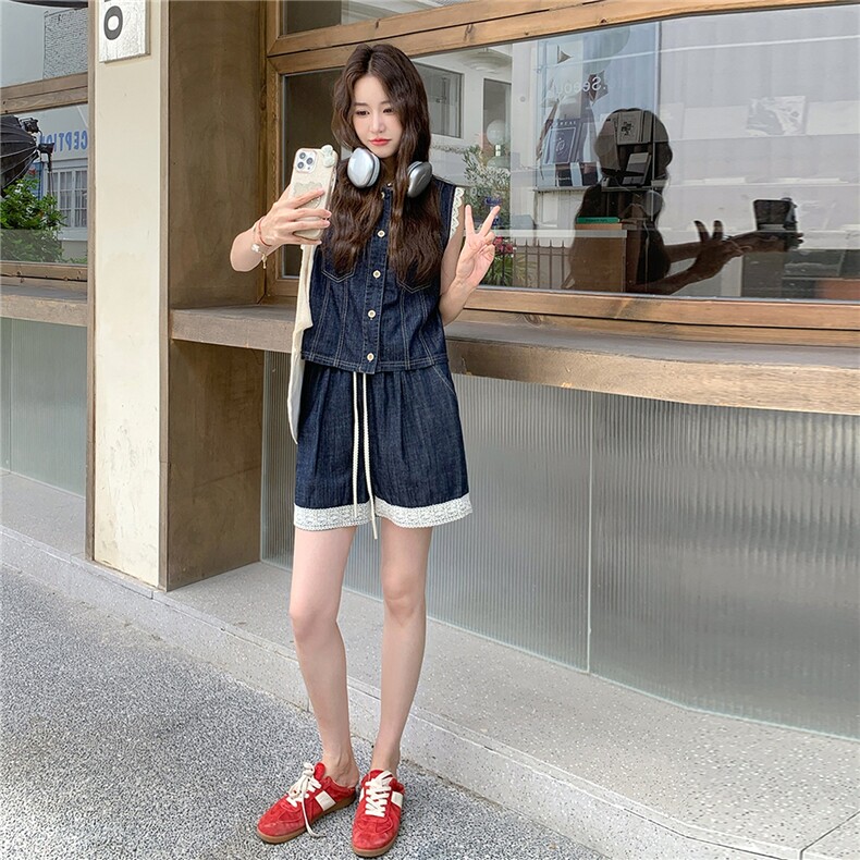 设计感蕾丝拼接牛仔马甲套装女2025年夏季新款韩系休闲短裤两件套图片