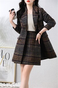 毛呢西装两件套女连衣裙2024秋冬季新款套装裙韩版修身高级感外套图片