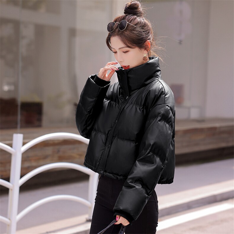 现货BAO款免洗pu皮羽绒服女短款2023新款冬季加厚立领面包羽绒服,女装羽绒服,仟媚宠