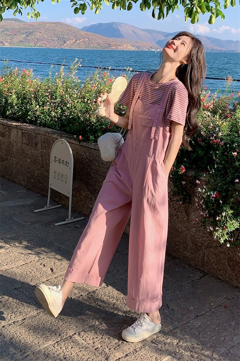 盐甜系穿搭粉色条纹t恤套装女夏新款休闲显瘦学院风背带裤两件套,女装套装/套裙,千寻