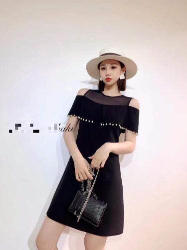 露肩珍珠连衣裙，女装连衣裙，玩美