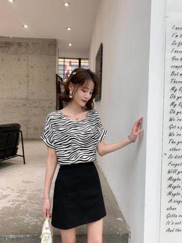 伊 越 HZYY21114380