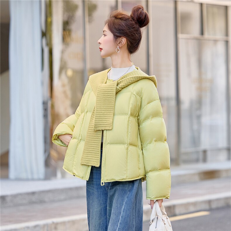 90%白鸭绒2025年冬季休闲短款羽绒服配送针织帽子,女装羽绒服,米雪儿