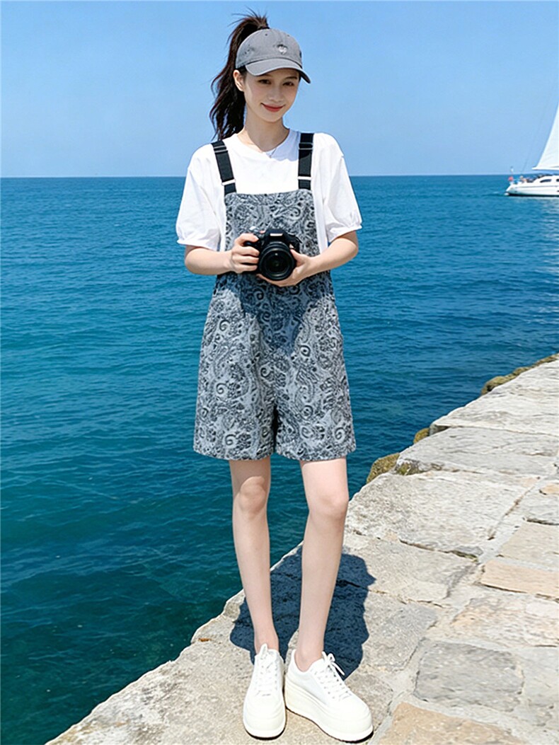 甜美休闲时尚运动套装女夏季新款圆领泡泡短袖提花背带短裤两件套,女装套装/套裙,江南