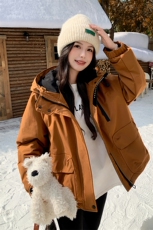 2025年冬季新款时尚保暖加厚冲锋衣短外套橘色工装连帽棉服外套女，女装棉衣/棉服，2C218