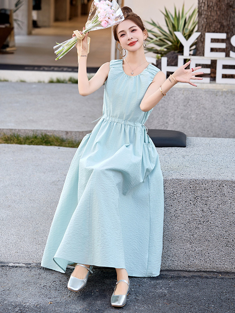 连衣裙女纯色无袖长裙休闲温柔时尚2025夏新款收腰背心裙优雅,女装连衣裙,流量+
