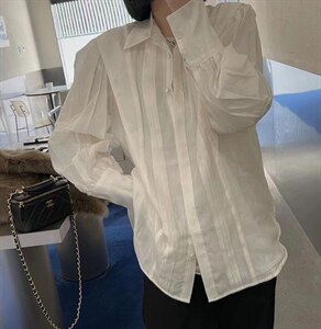 春季新款立体剪裁衬衣图片