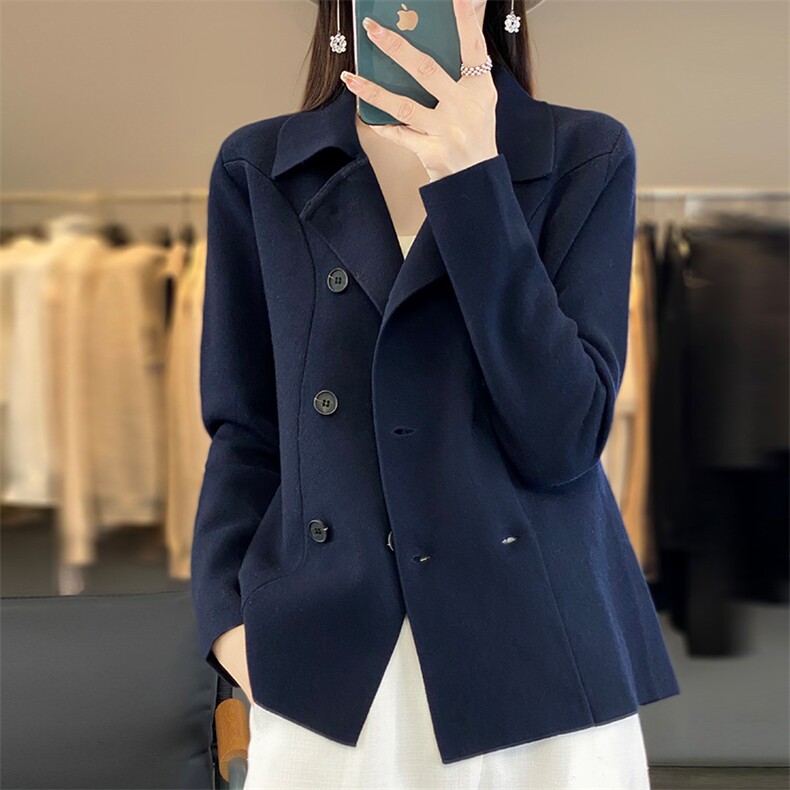 时髦高级感针织西服外套女2024春装欧货显瘦双排扣休闲上衣外搭,女装短外套,佳绒包芯纱店