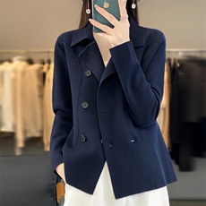 时髦高级感针织西服外套女2024春装欧货显瘦双排扣休闲上衣外搭，女装短外套，佳绒包芯纱店