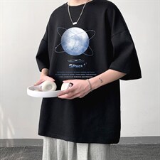 黑色