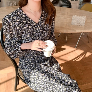 现货2022新款碎花连衣裙，女装连衣裙，煊 芮 熙